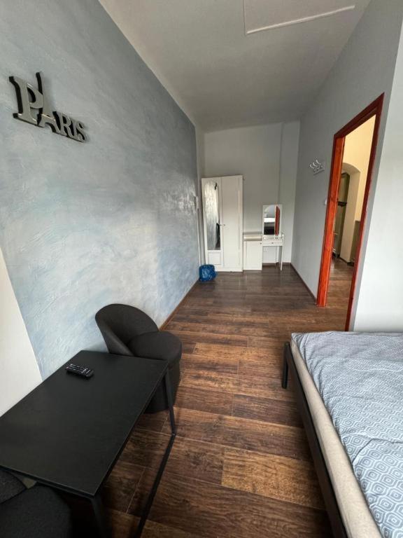 Hotelowe Pokoje Paris -Rynek Centrum- City One Kielce Eksteriør bilde